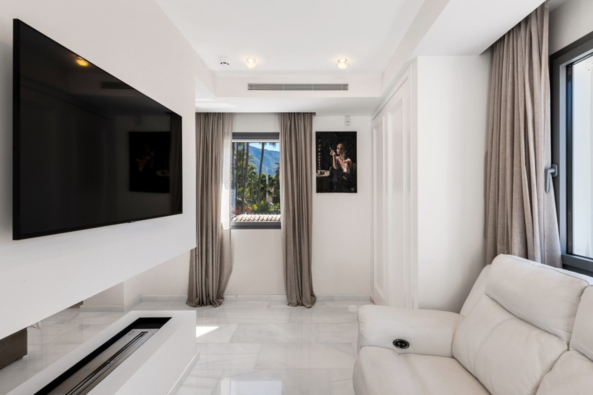 Resale - Villa - Marbella - Nueva Andalucía