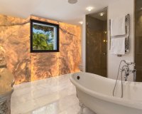 Resale - Villa - Marbella - Nueva Andalucía