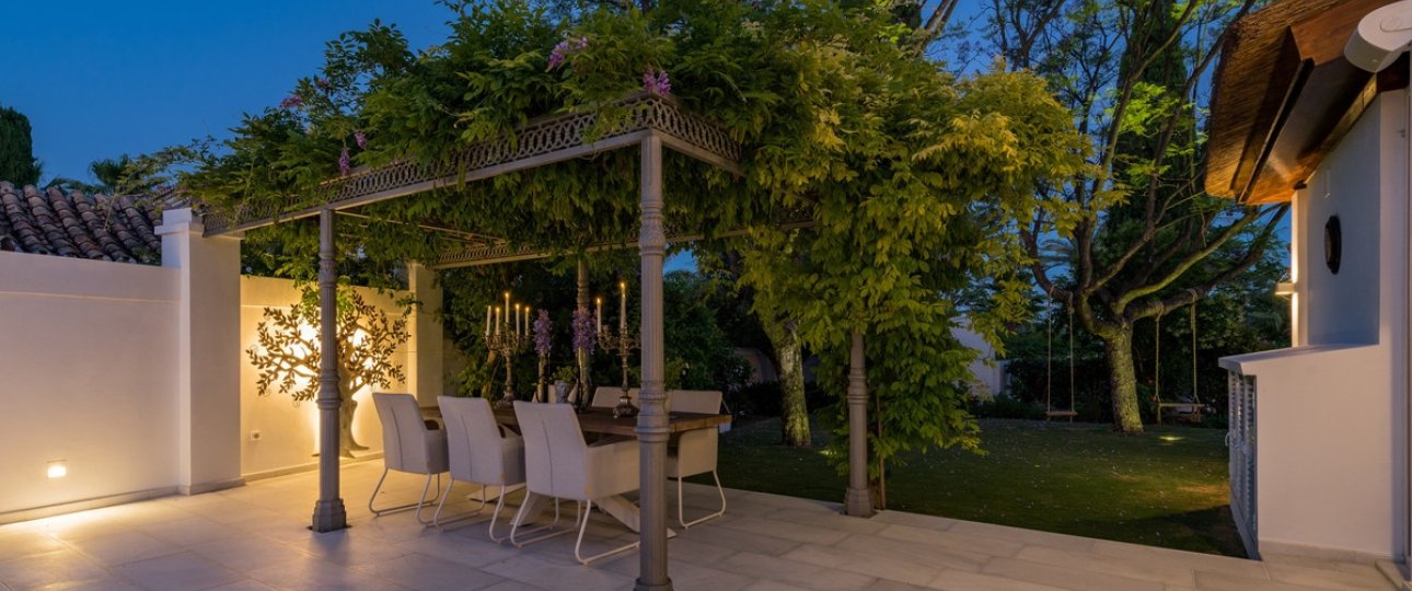 Resale - Villa - Marbella - Nueva Andalucía