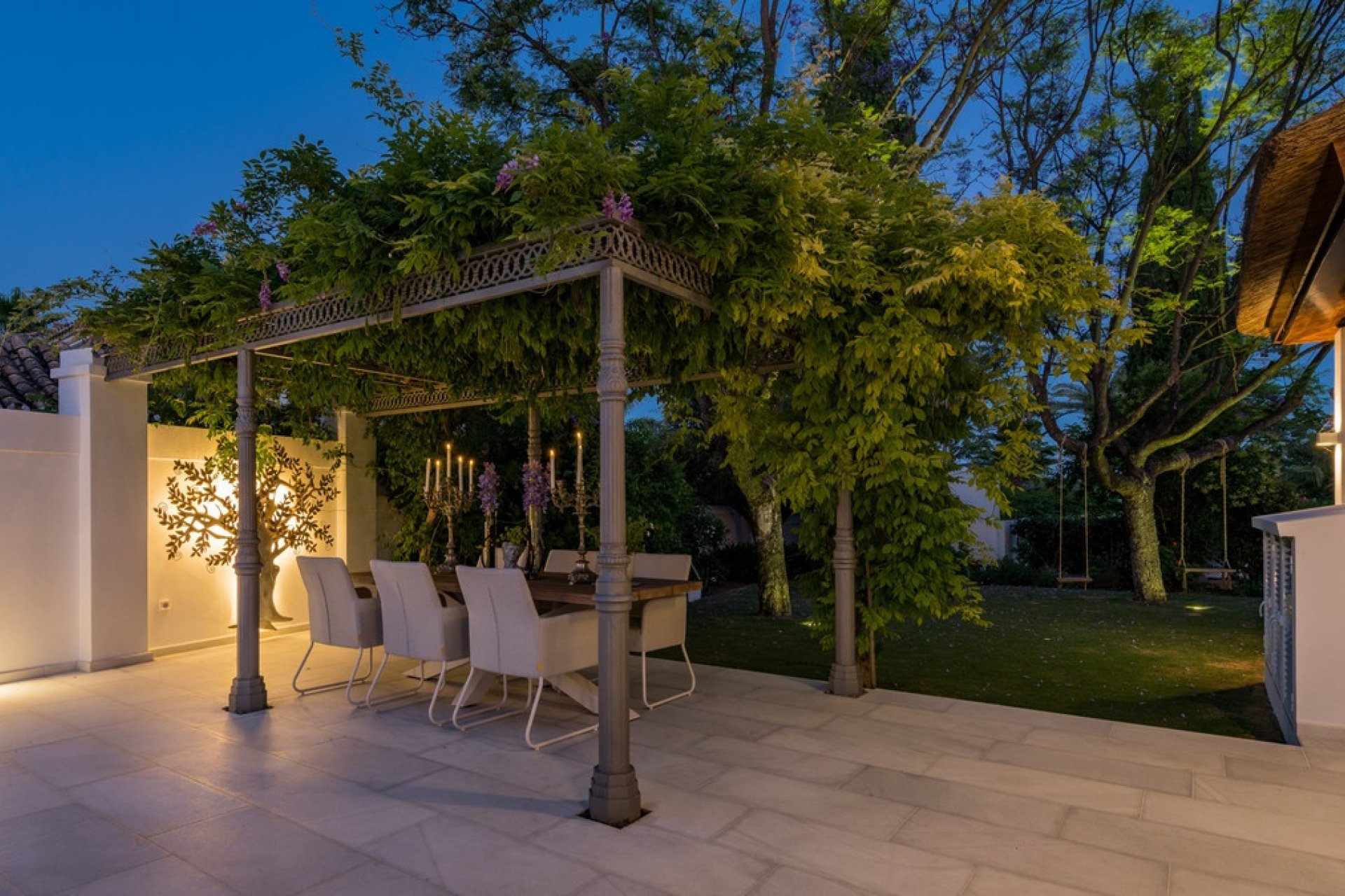 Resale - Villa - Marbella - Nueva Andalucía