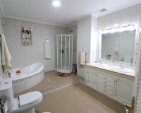 Resale - Villa - Marbella - Nueva Andalucía