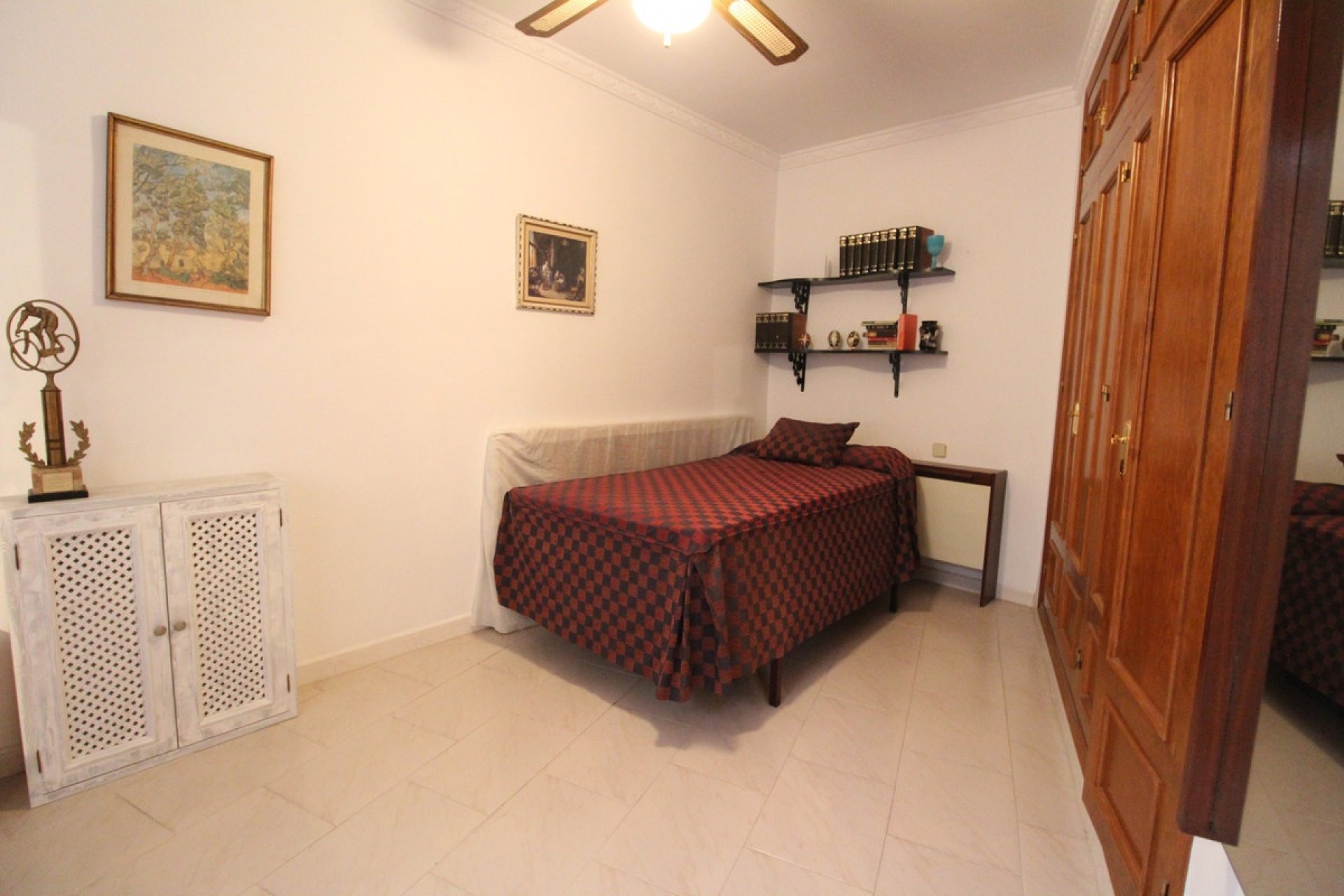 Resale - Villa - Marbella - Nueva Andalucía