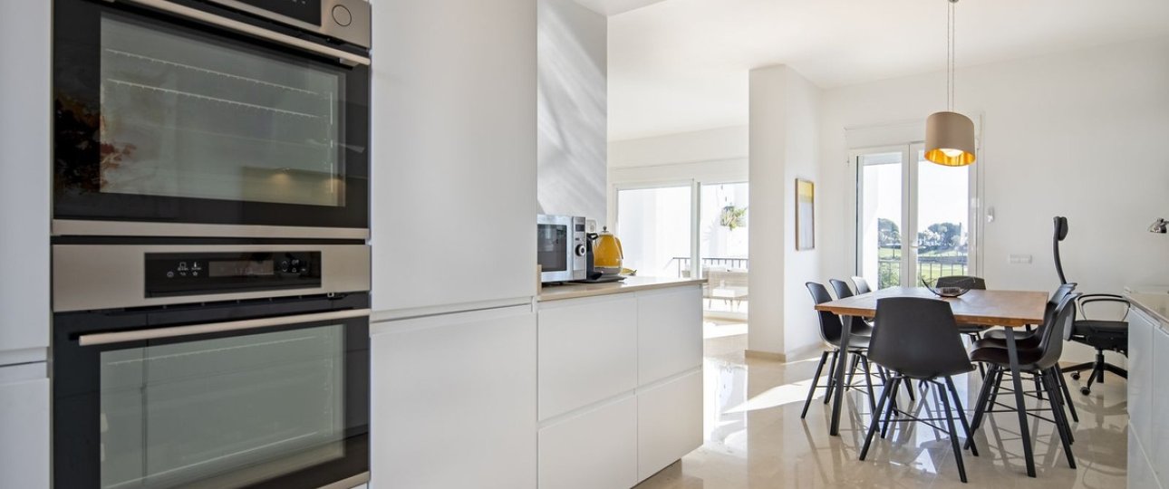Resale - Villa - Marbella - Nueva Andalucía