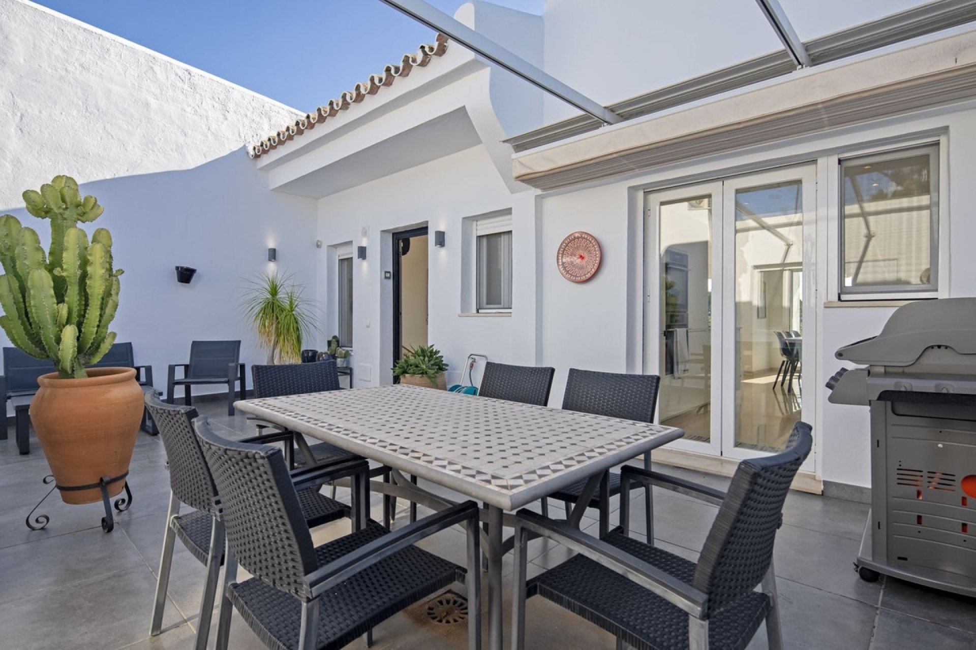 Resale - Villa - Marbella - Nueva Andalucía