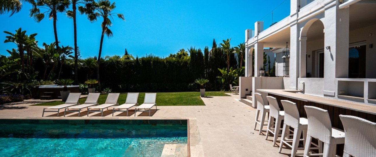 Resale - Villa - Marbella - Nueva Andalucía