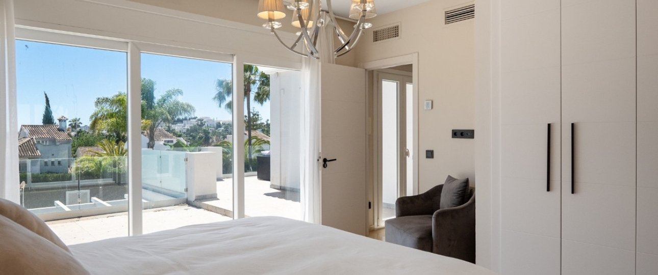 Resale - Villa - Marbella - Nueva Andalucía
