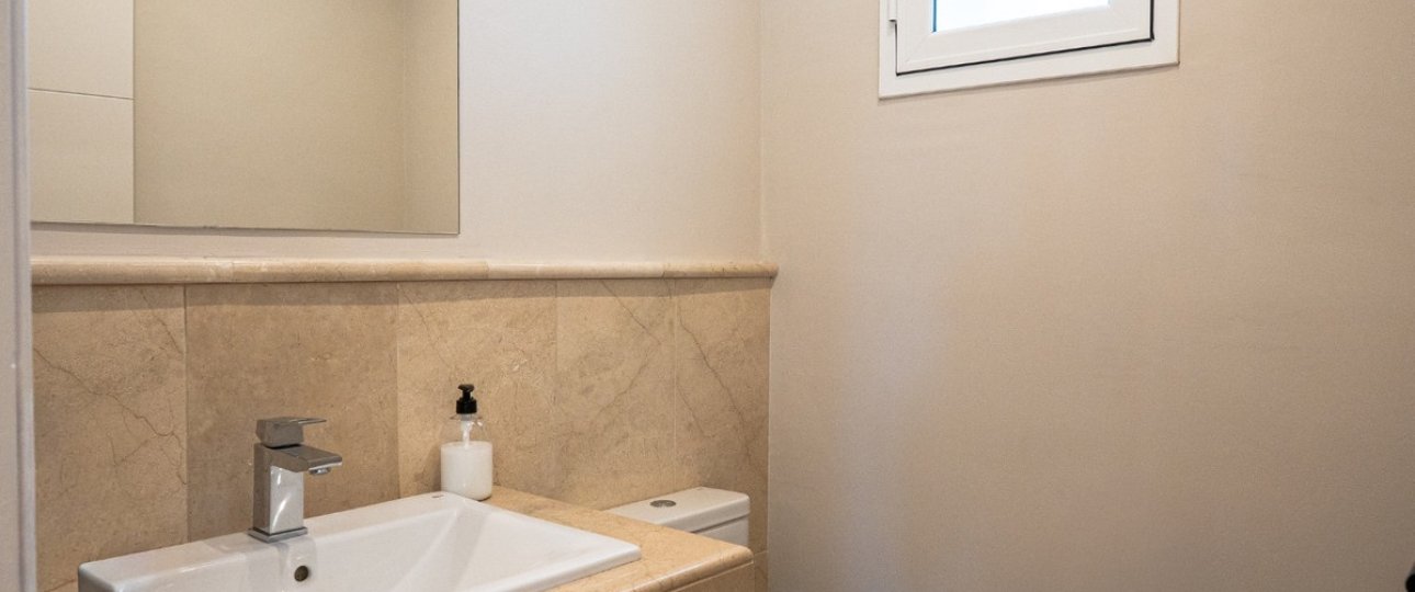 Resale - Villa - Marbella - Nueva Andalucía