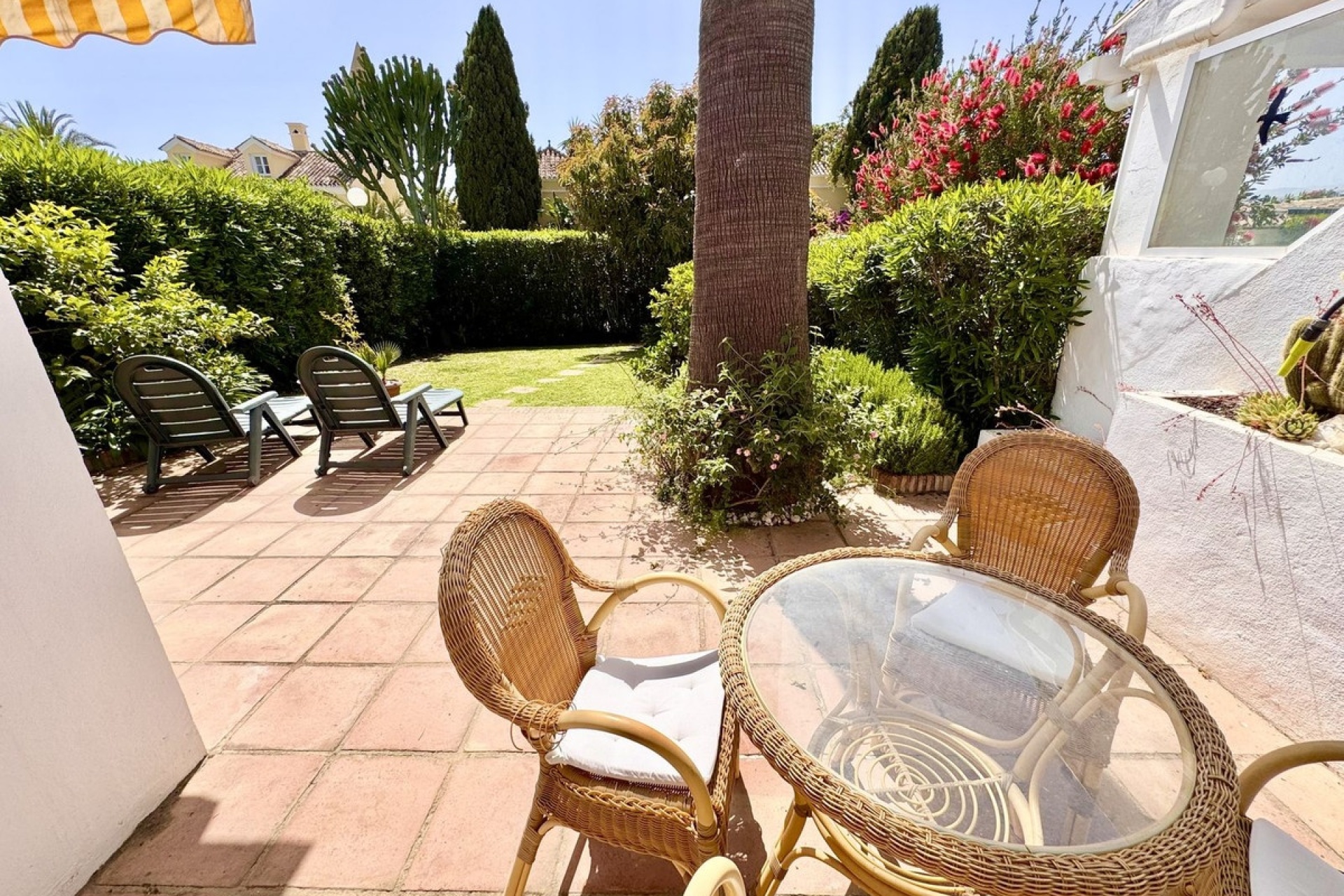 Resale - Villa - Marbella - Nueva Andalucía