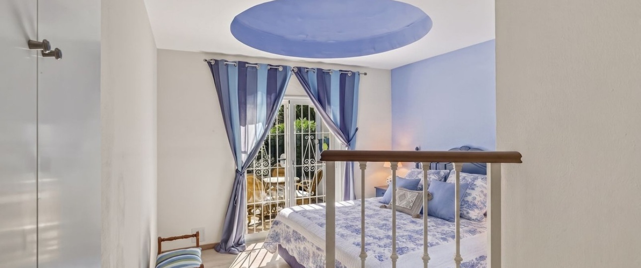 Resale - Villa - Marbella - Nueva Andalucía