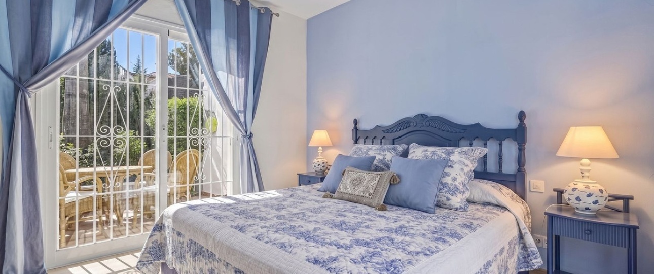 Resale - Villa - Marbella - Nueva Andalucía