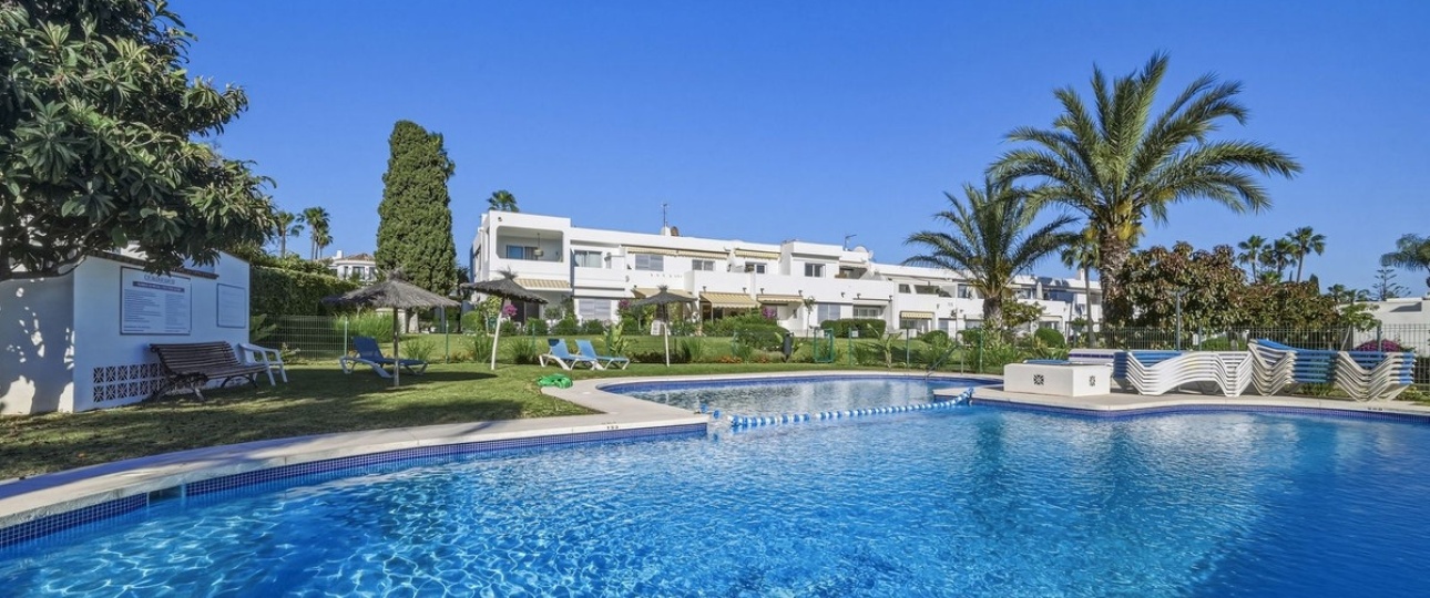 Resale - Villa - Marbella - Nueva Andalucía
