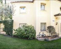 Resale - Villa - Marbella - Nueva Andalucía