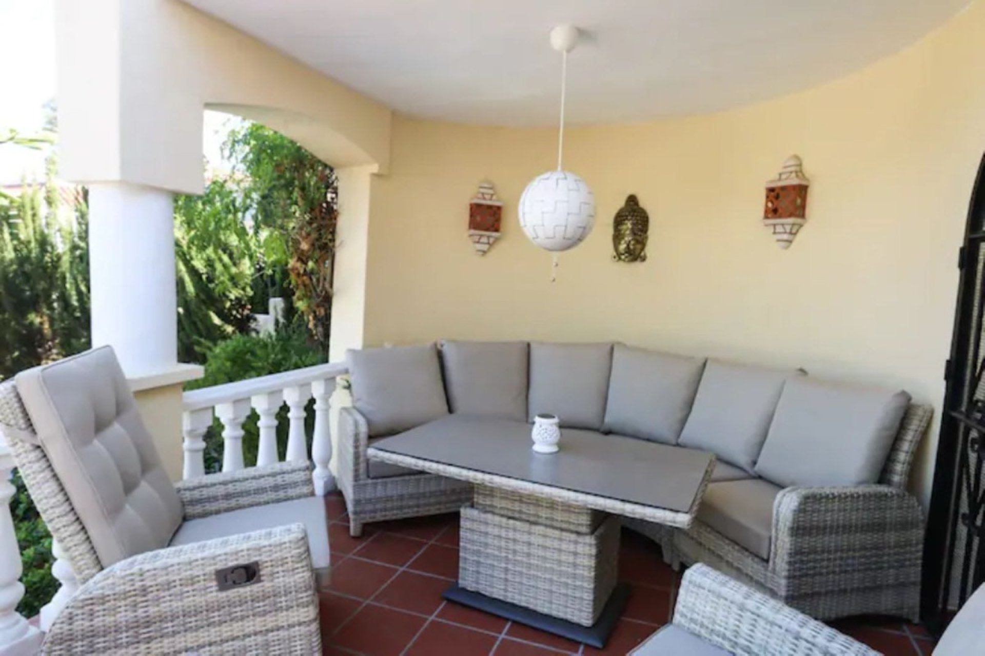 Resale - Villa - Marbella - Nueva Andalucía
