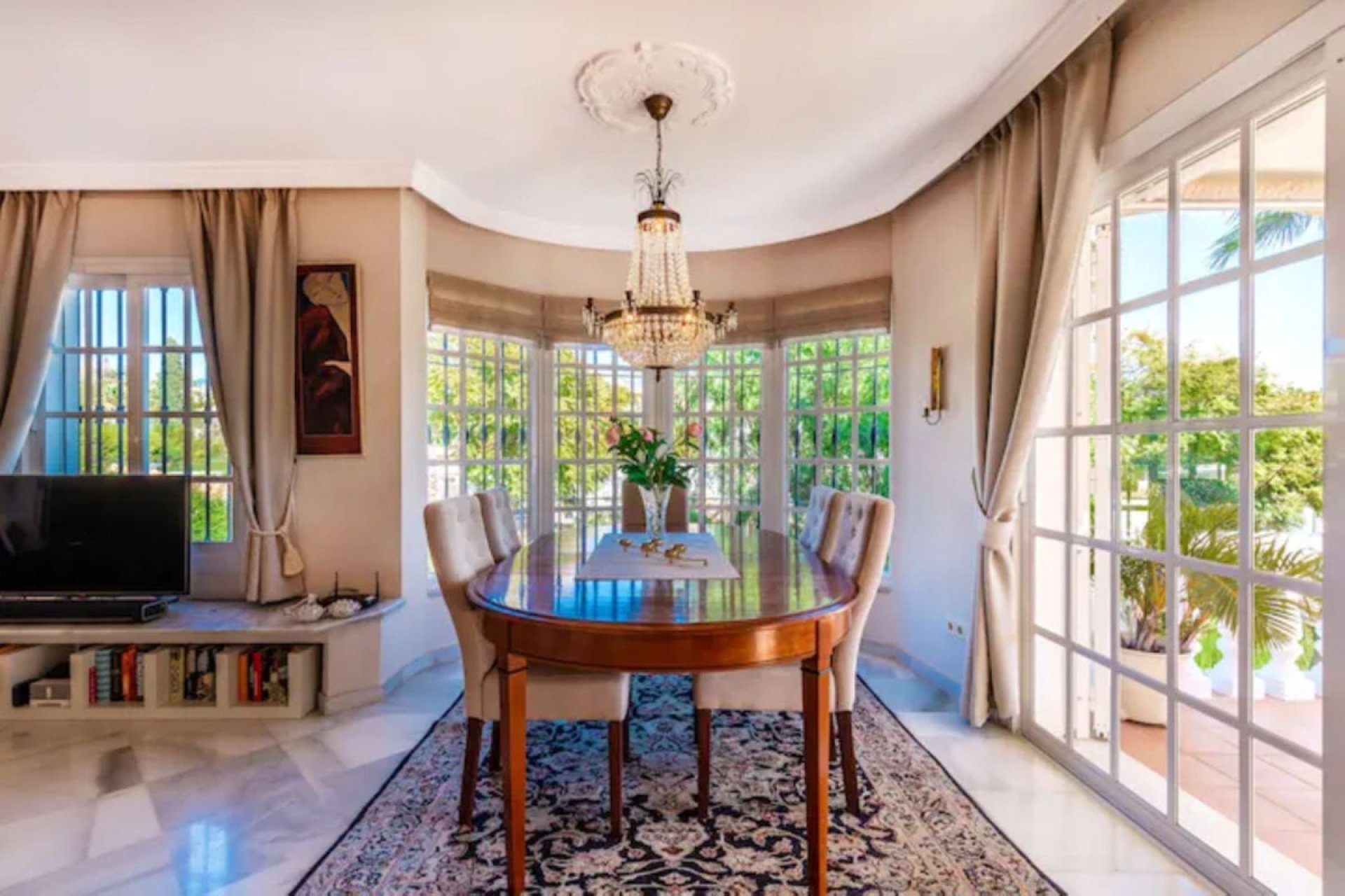Resale - Villa - Marbella - Nueva Andalucía