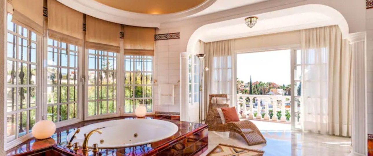 Resale - Villa - Marbella - Nueva Andalucía