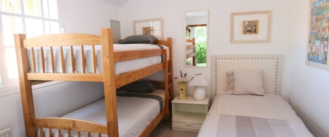 Resale - Villa - Marbella - Nueva Andalucía