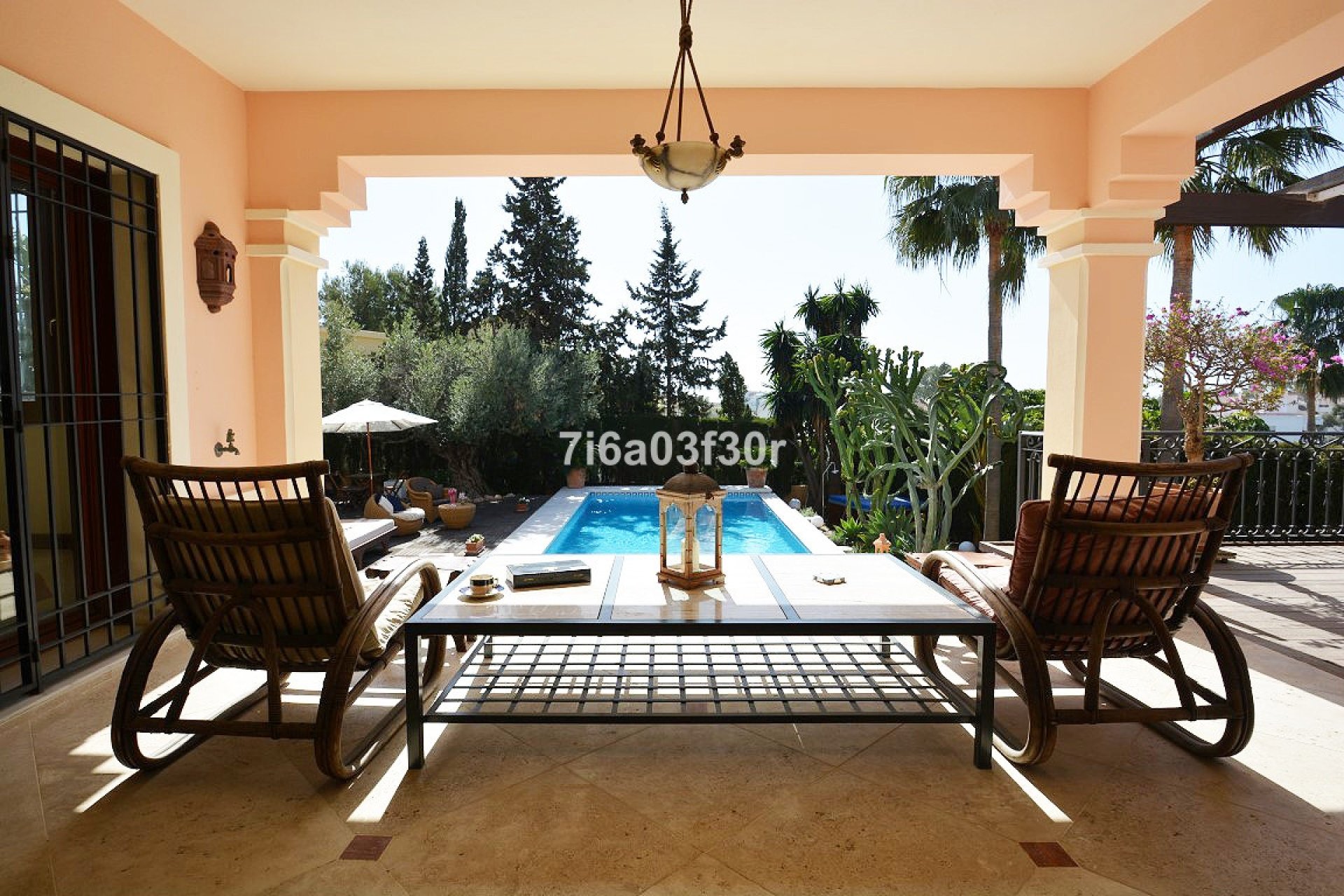 Resale - Villa - Marbella - Nueva Andalucía