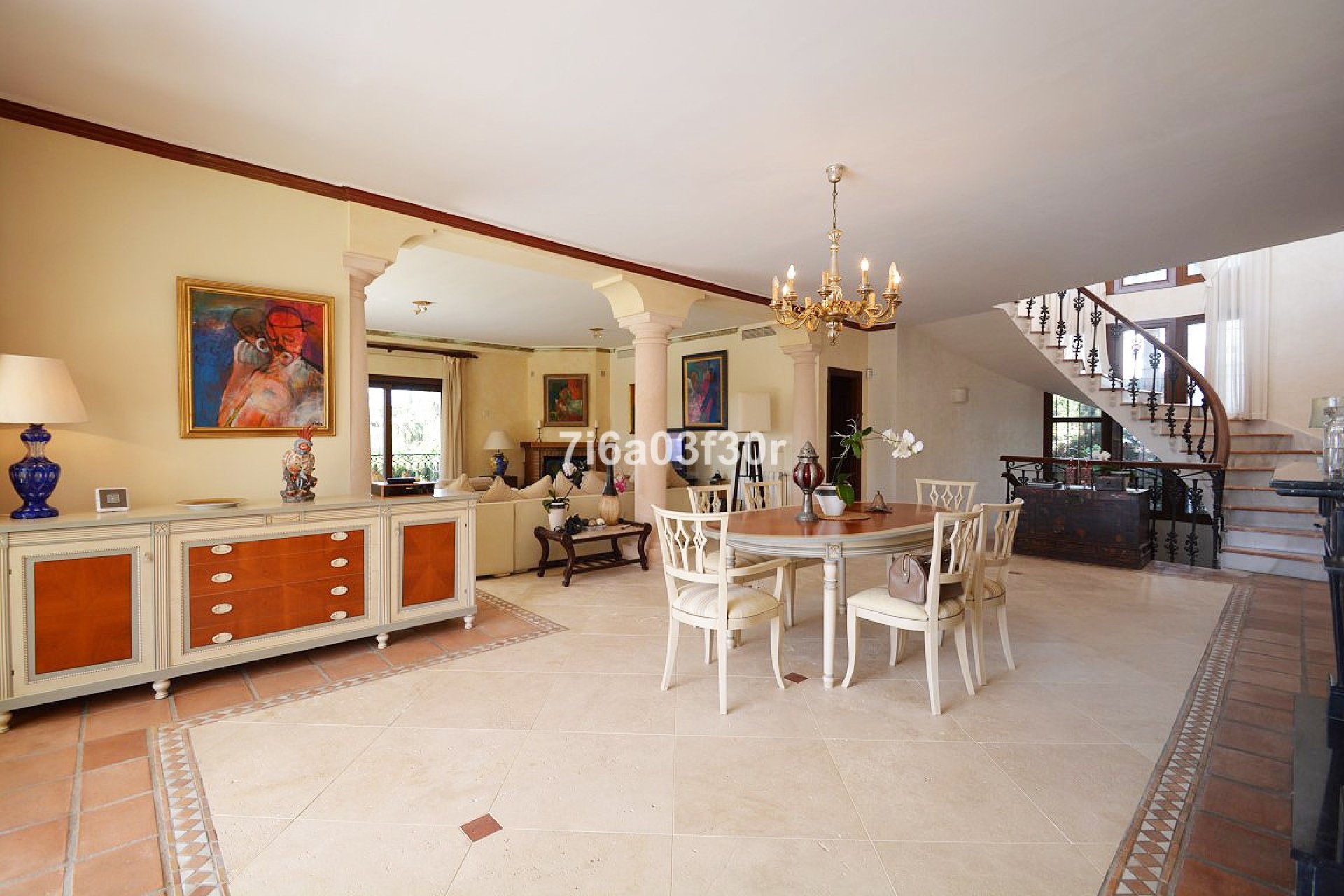 Resale - Villa - Marbella - Nueva Andalucía