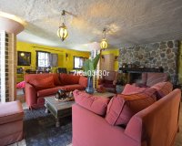 Resale - Villa - Marbella - Nueva Andalucía
