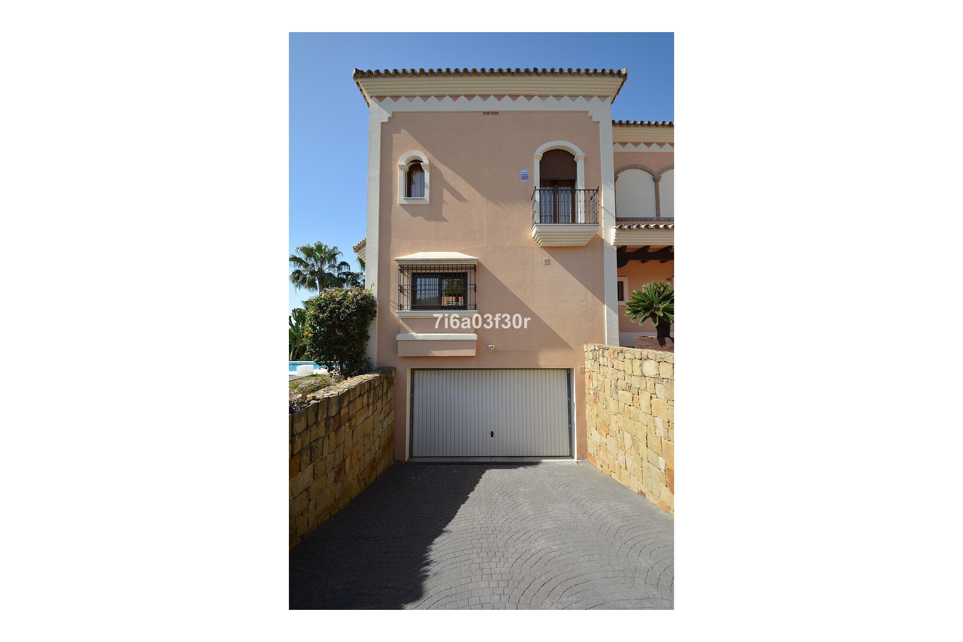 Resale - Villa - Marbella - Nueva Andalucía