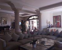 Resale - Villa - Marbella - Nueva Andalucía