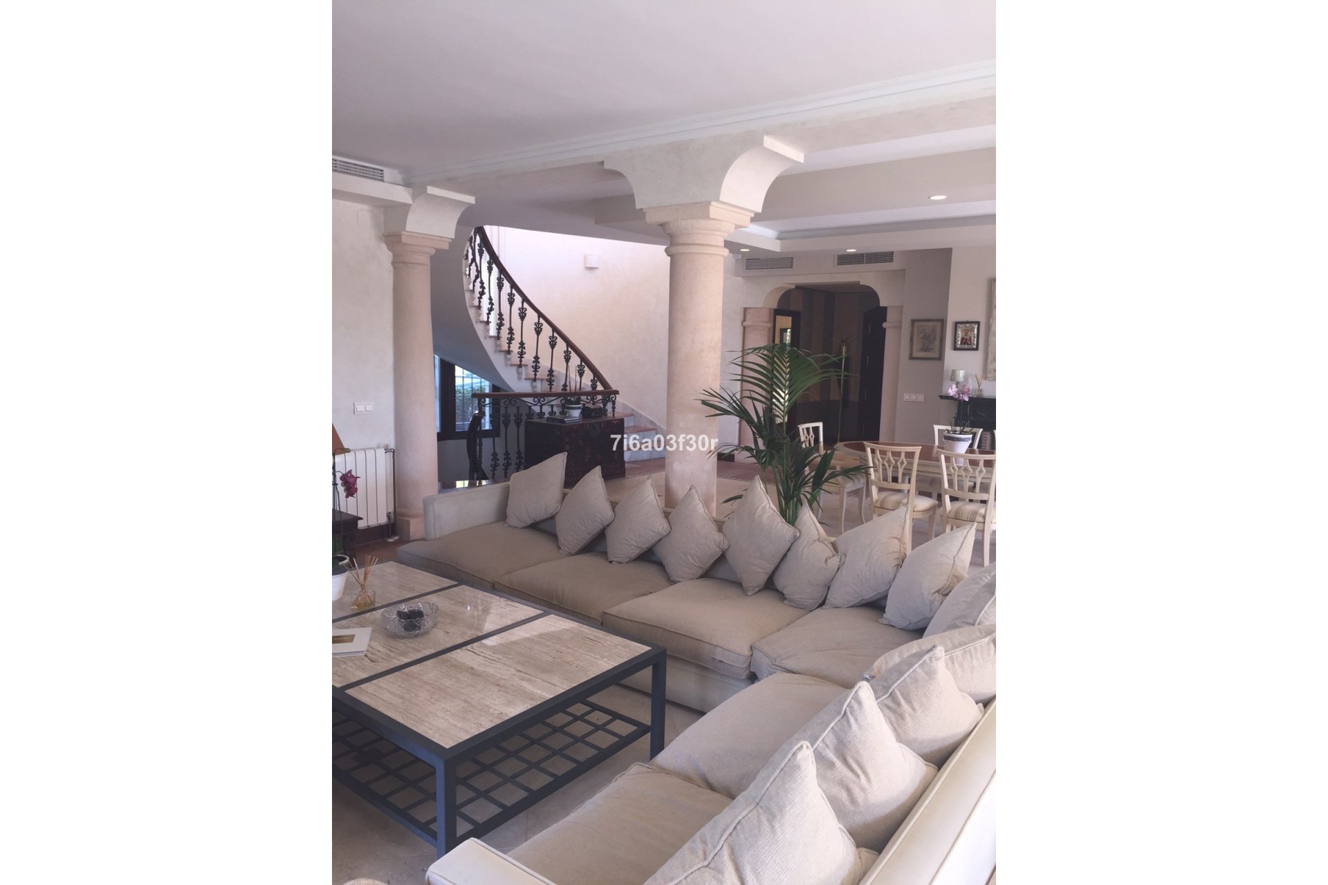 Resale - Villa - Marbella - Nueva Andalucía