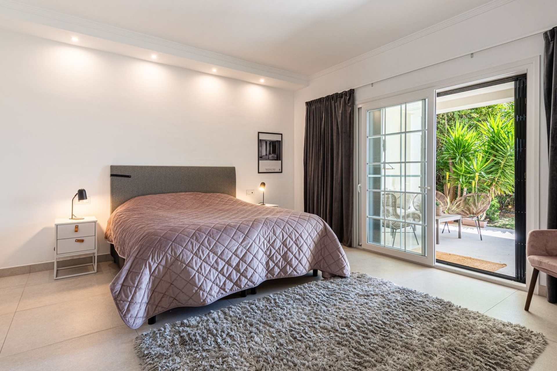 Resale - Villa - Marbella - Nueva Andalucía