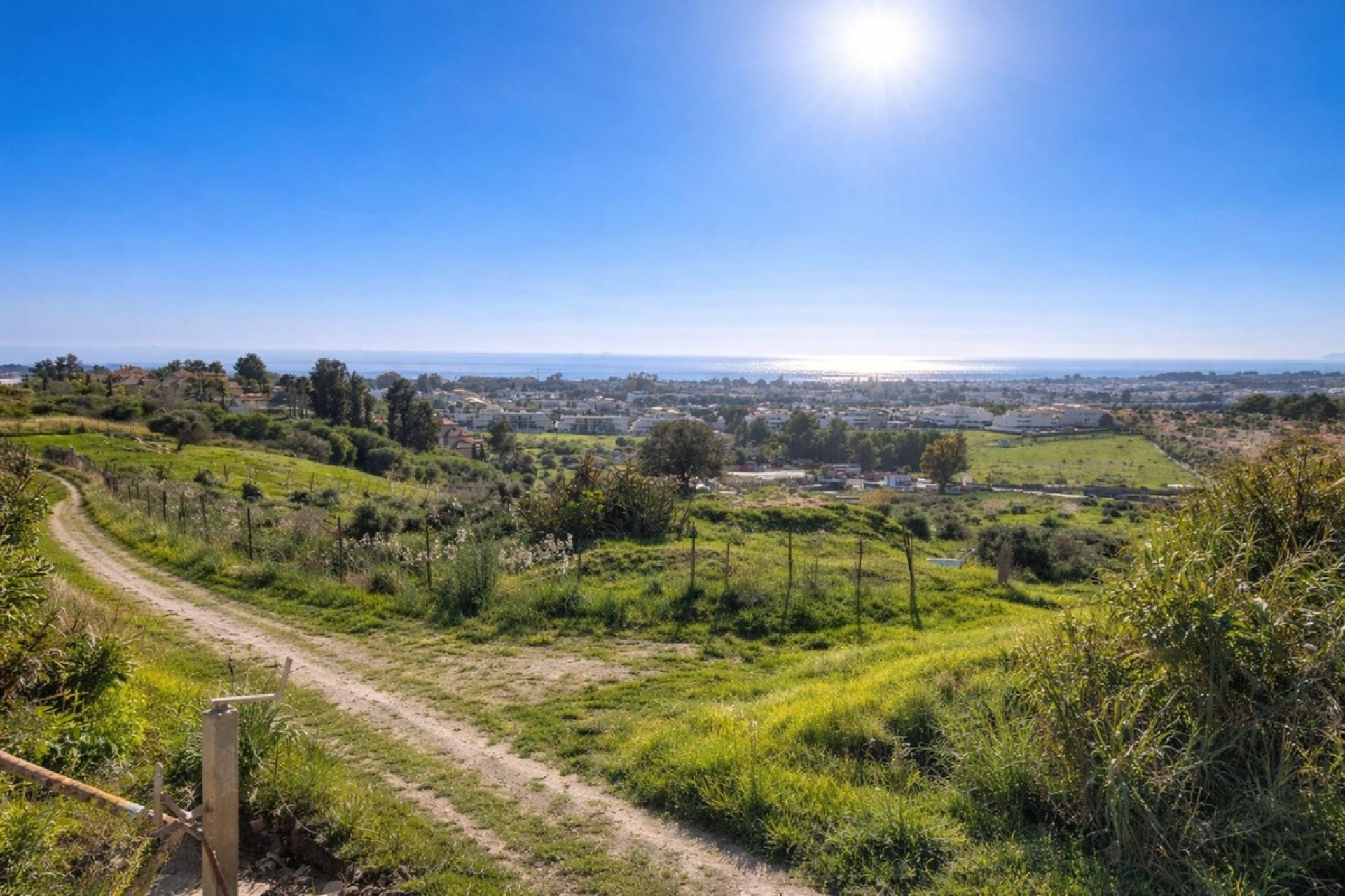 Resale - Villa - Marbella - Nueva Andalucía