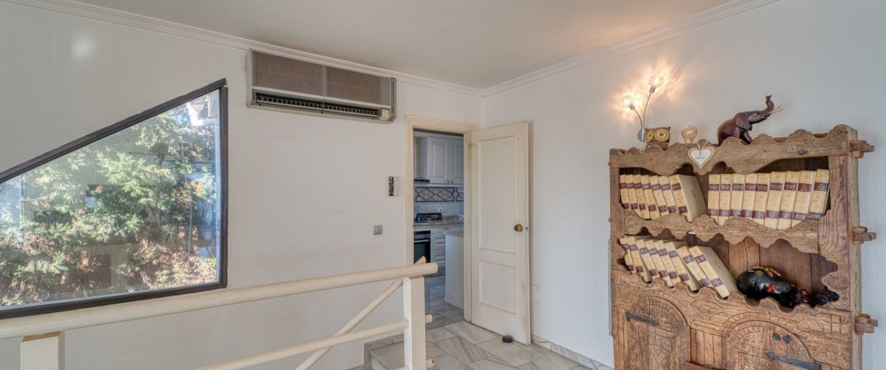 Resale - Villa - Marbella - Nueva Andalucía