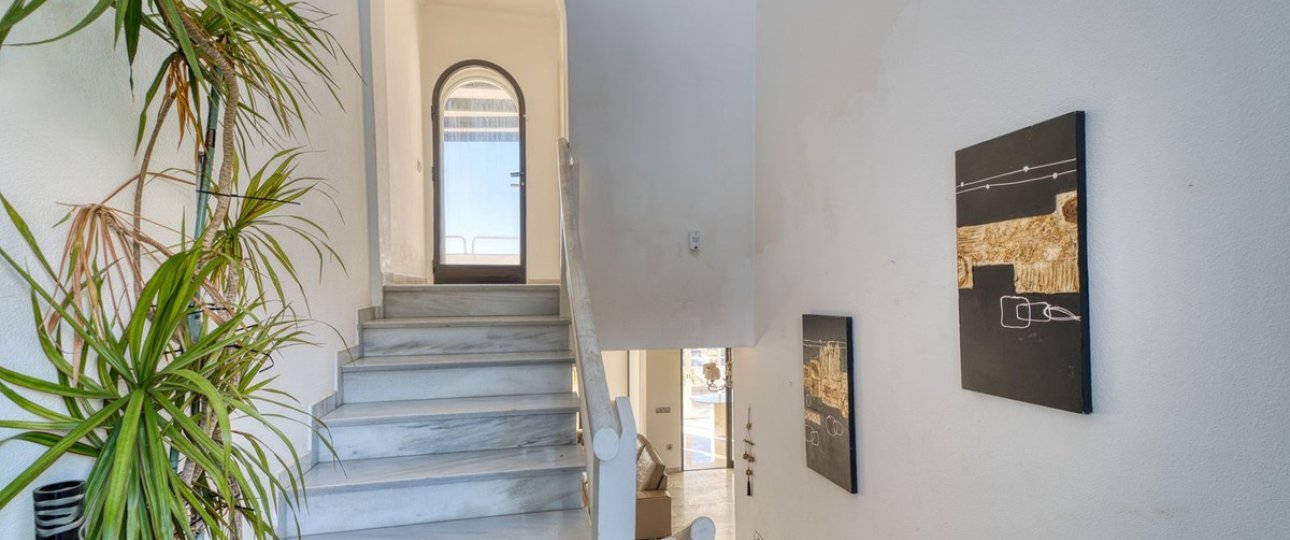 Resale - Villa - Marbella - Nueva Andalucía