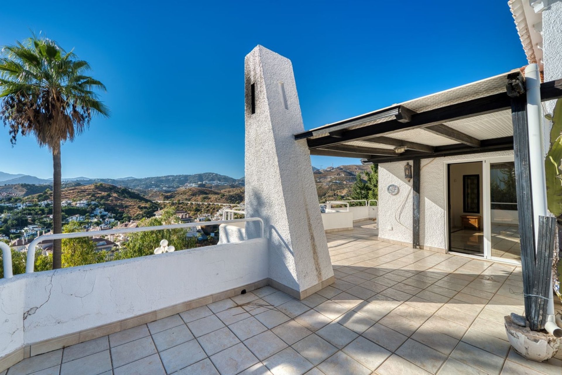 Resale - Villa - Marbella - Nueva Andalucía