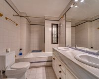 Resale - Villa - Marbella - Nueva Andalucía