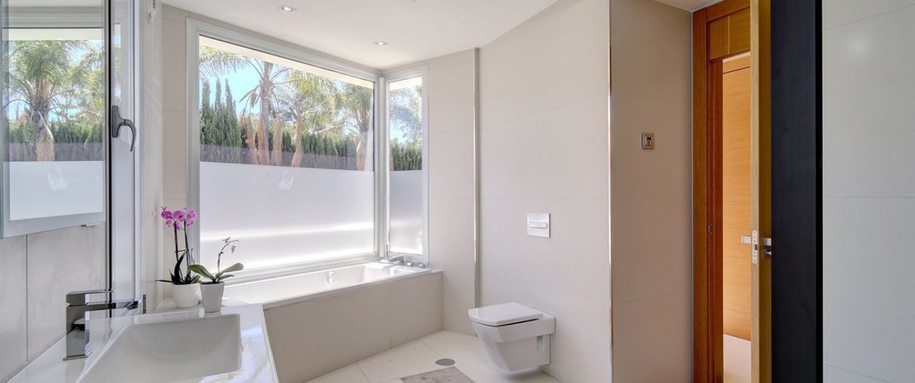 Resale - Villa - Marbella - Nueva Andalucía