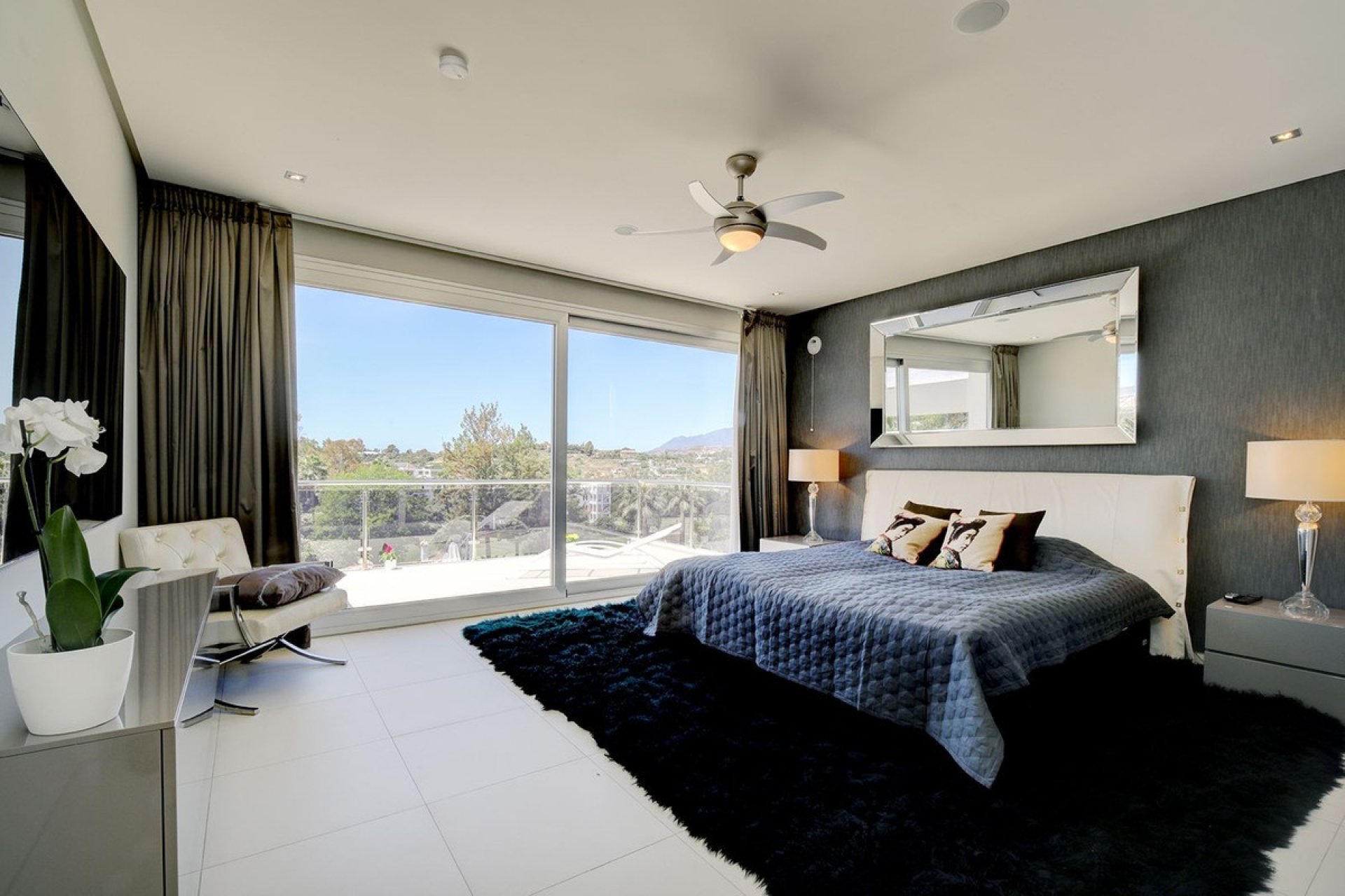 Resale - Villa - Marbella - Nueva Andalucía