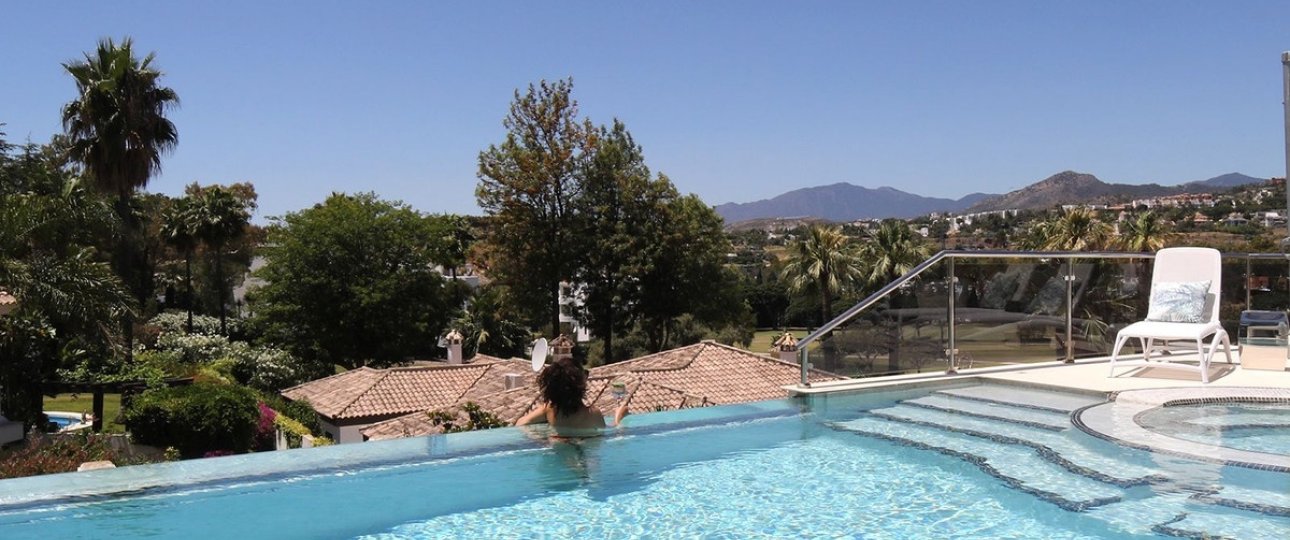 Resale - Villa - Marbella - Nueva Andalucía