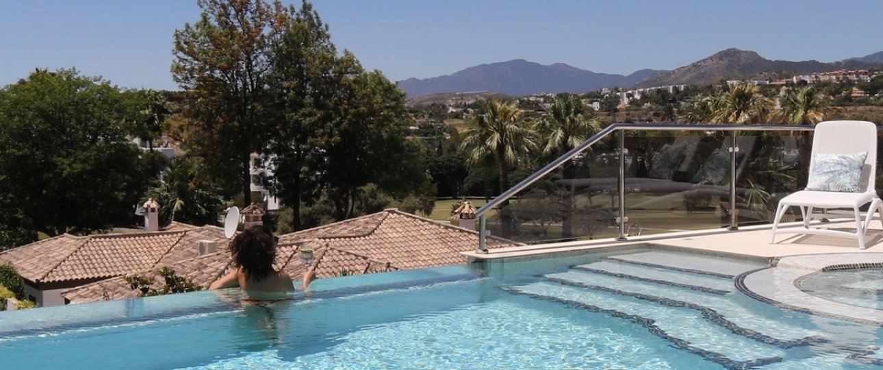 Resale - Villa - Marbella - Nueva Andalucía