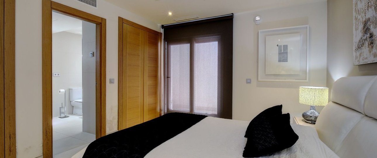 Resale - Villa - Marbella - Nueva Andalucía