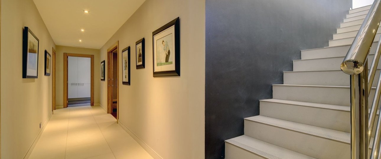 Resale - Villa - Marbella - Nueva Andalucía