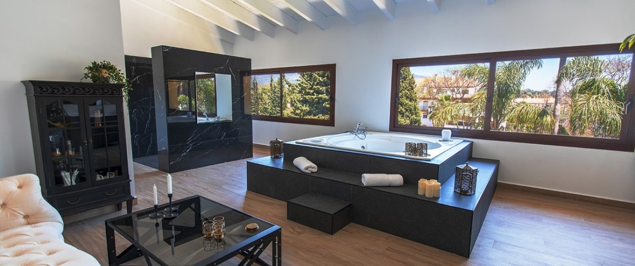 Resale - Villa - Marbella - Nueva Andalucía