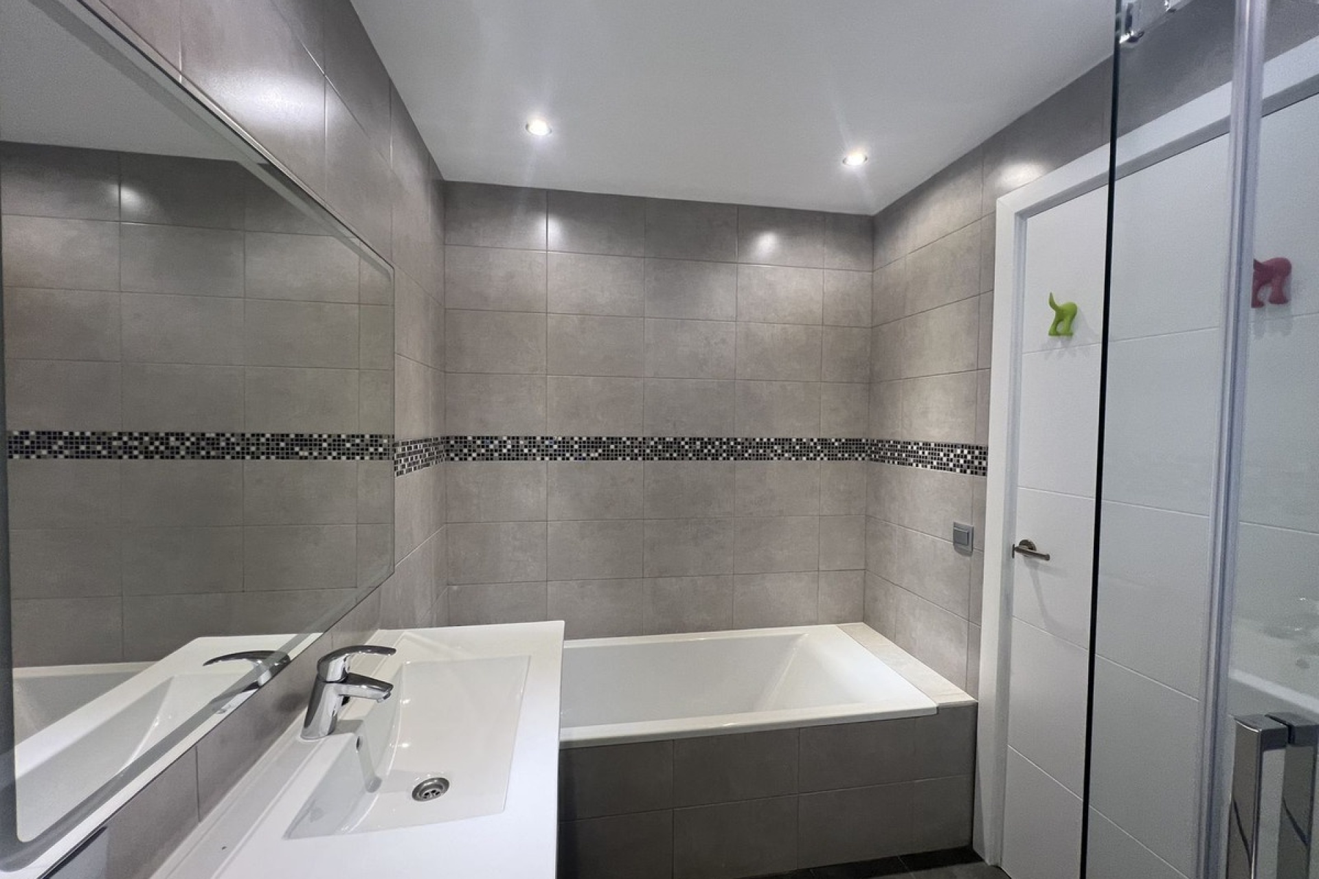 Resale - Villa - Marbella - Nueva Andalucía