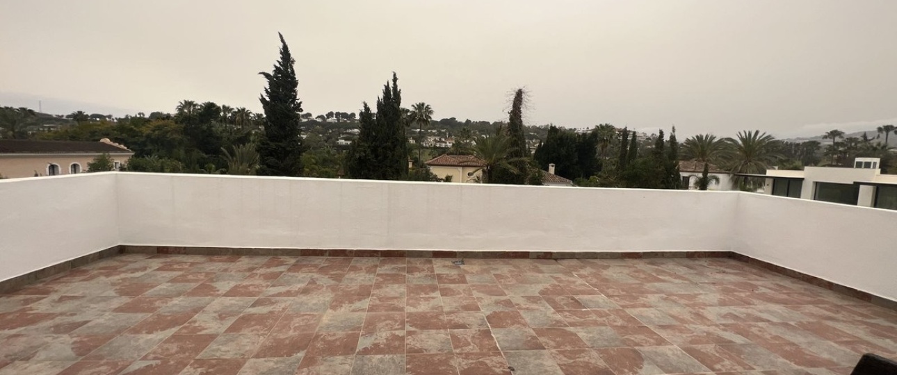 Resale - Villa - Marbella - Nueva Andalucía
