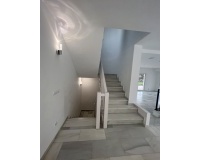 Resale - Villa - Marbella - Nueva Andalucía