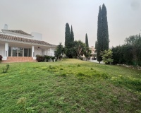 Resale - Villa - Marbella - Nueva Andalucía