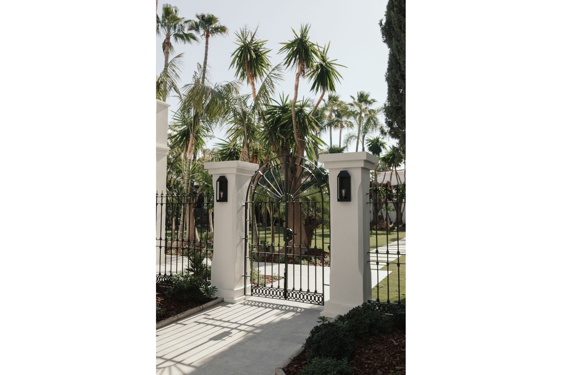 Resale - Villa - Marbella - Nueva Andalucía