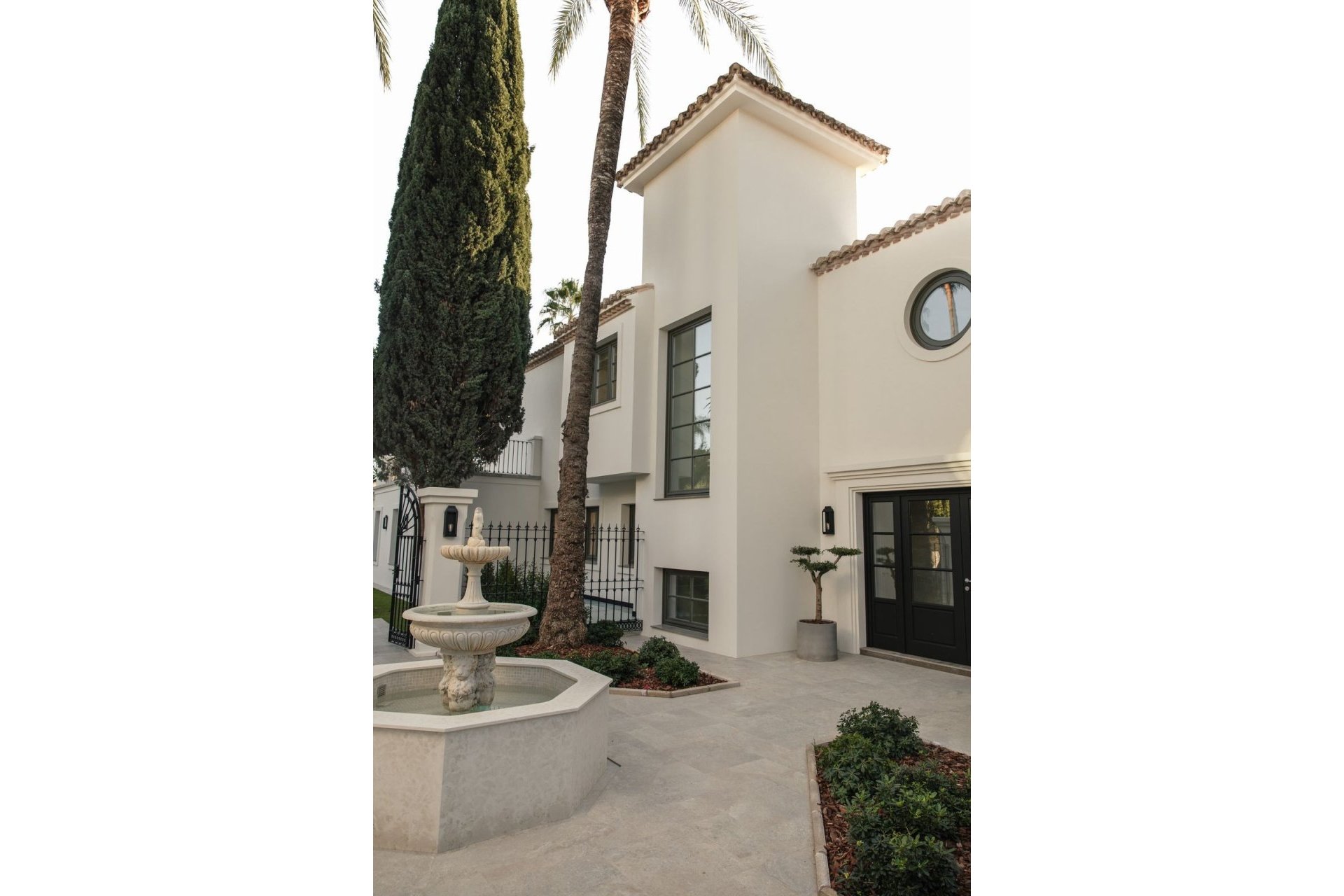 Resale - Villa - Marbella - Nueva Andalucía
