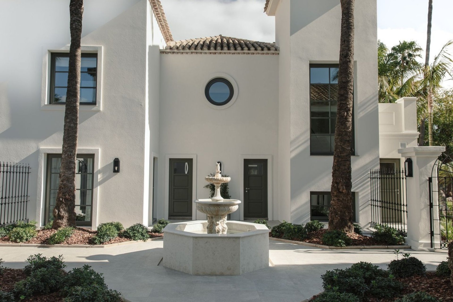 Resale - Villa - Marbella - Nueva Andalucía