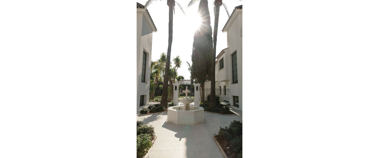 Resale - Villa - Marbella - Nueva Andalucía