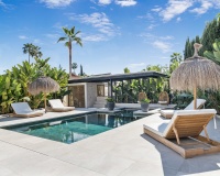 Resale - Villa - Marbella - Nueva Andalucía