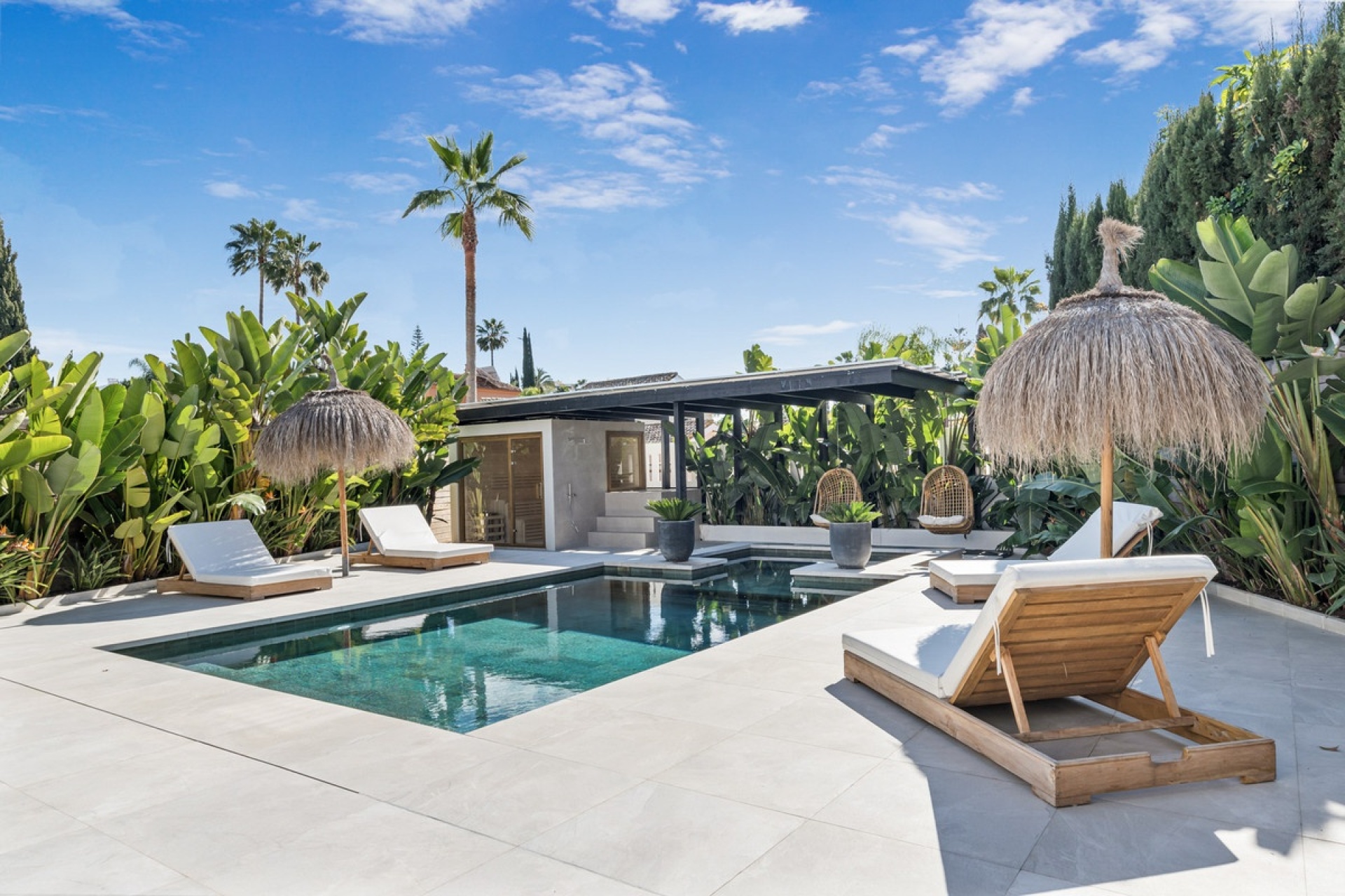 Resale - Villa - Marbella - Nueva Andalucía