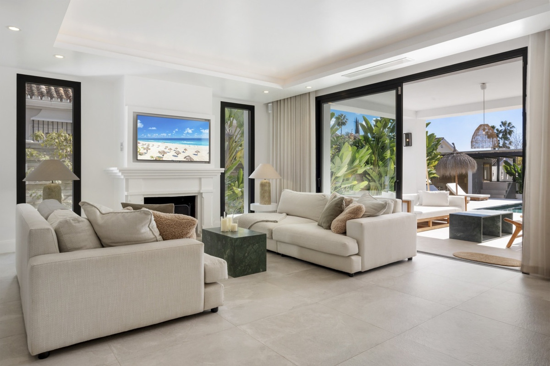 Resale - Villa - Marbella - Nueva Andalucía